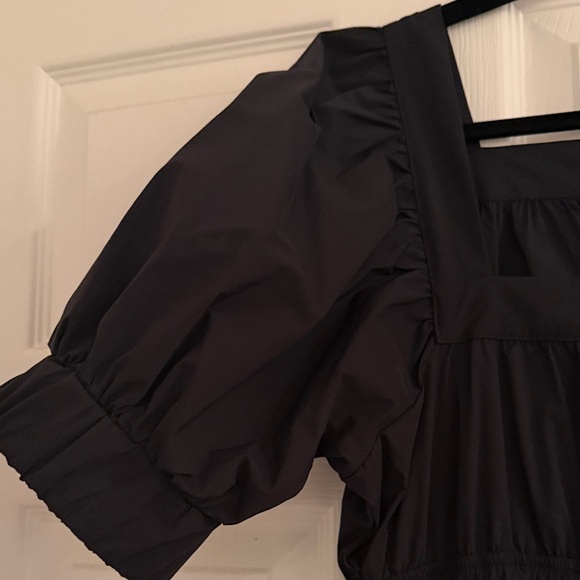 Duster Black Square-Neck Maxi Dress with Puff Sleeves, Tiered Skirt, Pockets - Picture 5 of 12